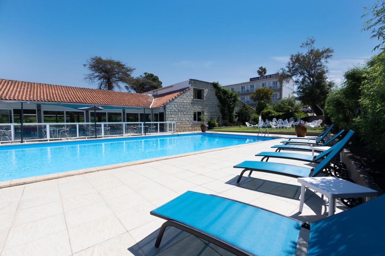 Hotel Arcu Di Sole Ольмето Екстер'єр фото